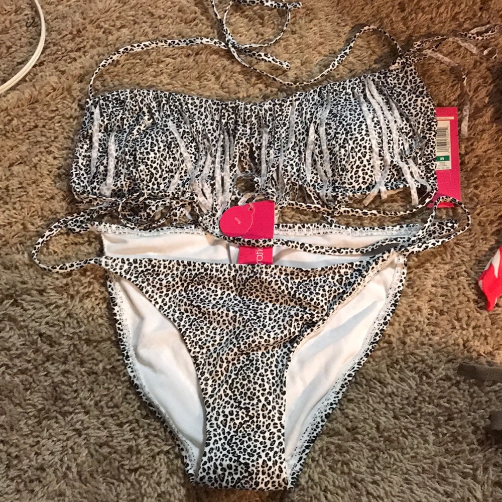 Brand new string Bikini set